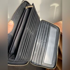 Danier Genuine Pebbled Leather Zip Travel / Large Everyday Wallet - Black